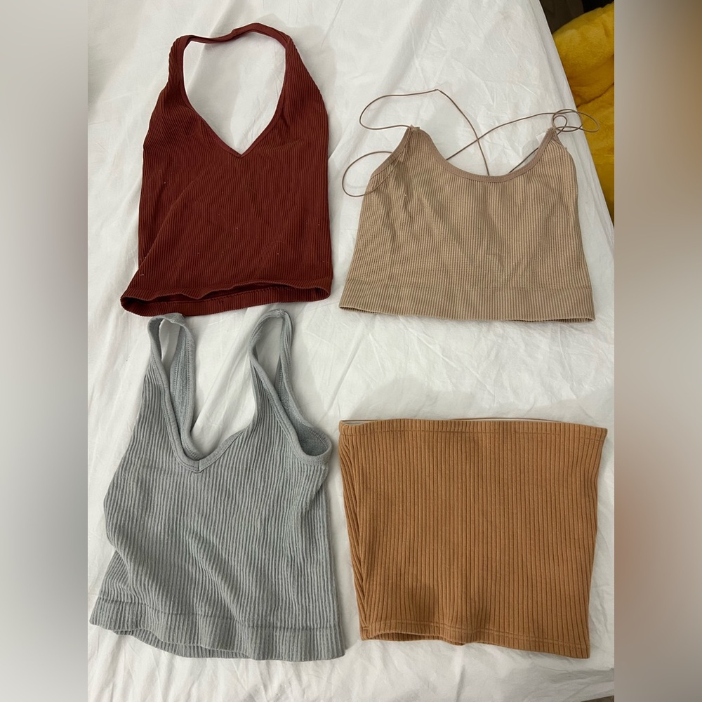 UO crop tops x4